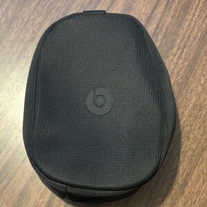 Beats Replacement Carrying Case Pouch for the Beats Solo 3 Black